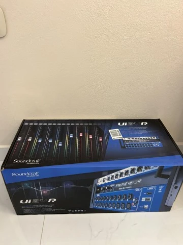 Soundcraft Ui24R Ψηφιακη Κονσολα Με 24 Εισόδους 14 Εξόδους Wifi