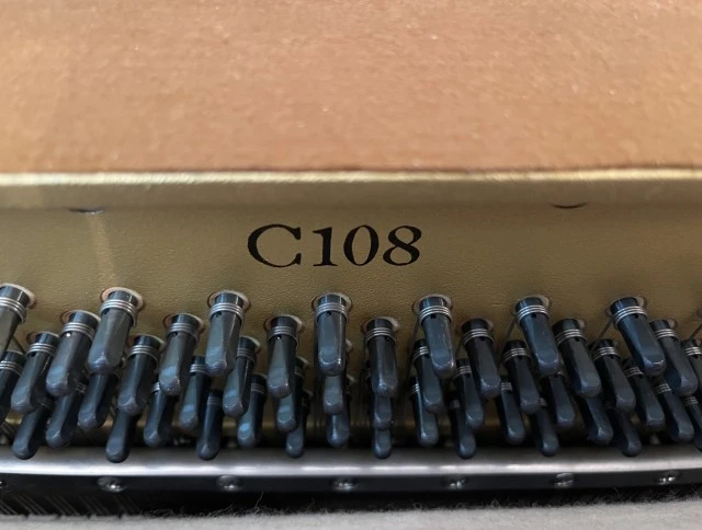 Yamaha C108