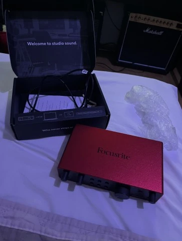 Focusrite Scarlett 2i2 4th Gen