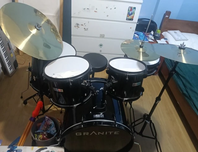 Granite Rockbeat Black