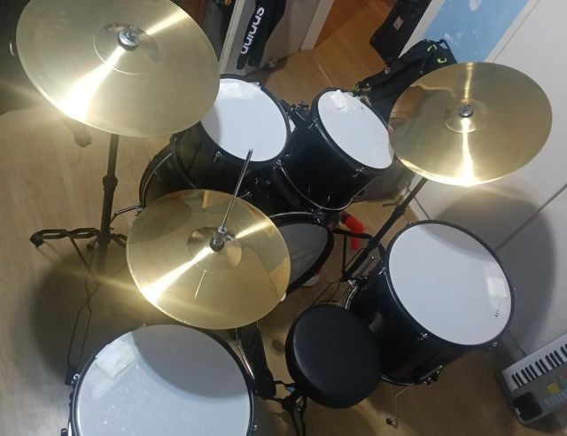 Granite Rockbeat Black