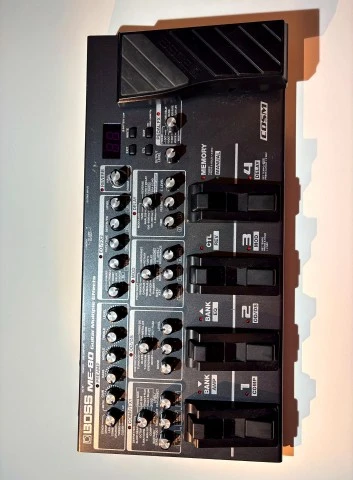 Boss ME-80