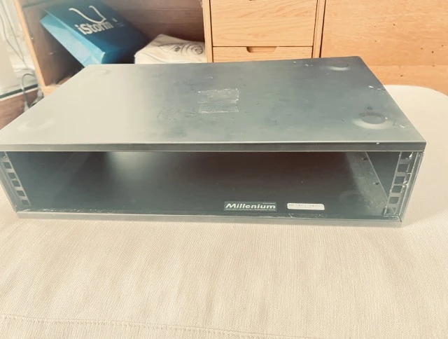 Millenioum 2U steel rack