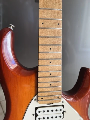 Ernie Ball Music Man Silhouette (1993) – Factory Floyd Rose HSH