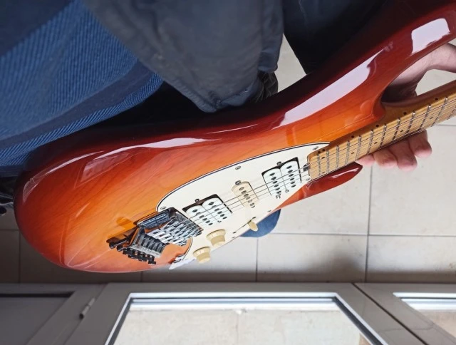 Ernie Ball Music Man Silhouette (1993) – Factory Floyd Rose HSH