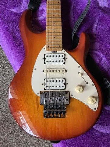 Ernie Ball Music Man Silhouette (1993) – Factory Floyd Rose HSH