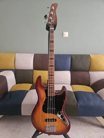 Sire Marcus Miller V5 Vintage Jazz Bass Tobacco Sunburst (2024) - Mint