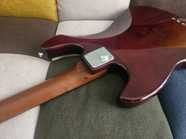 Sire Marcus Miller V5 Vintage Jazz Bass Tobacco Sunburst (2024) - Mint