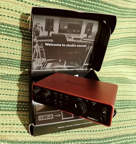 Focusrite Scarlett 2i2 4th Generation