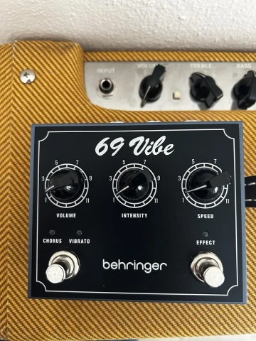 Behringer 69 Vibe | Univibe