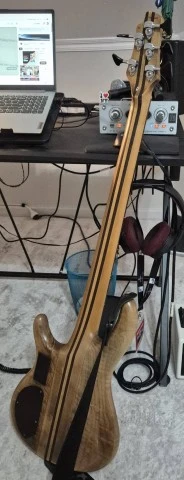 Cort Artisan A5