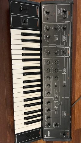 Yamaha CS-10