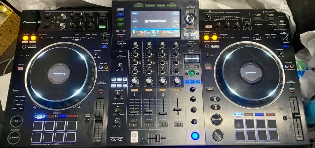 Pioneer DJ XDJ-XZ