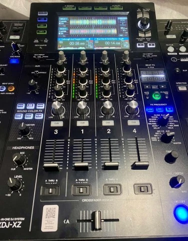 Pioneer DJ XDJ-XZ