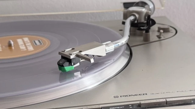 Pioneer PL-400