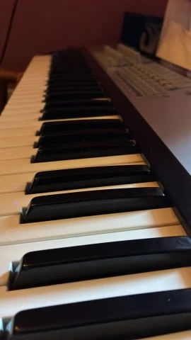 MIDI keyboard controller Novation ReMOTE SL