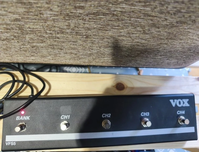 Vox AV60 combo ενισχυτής + αυθεντικό Vox VFS5 Foot Switch