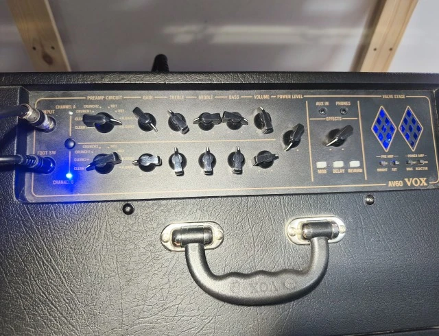 Vox AV60 combo ενισχυτής + αυθεντικό Vox VFS5 Foot Switch