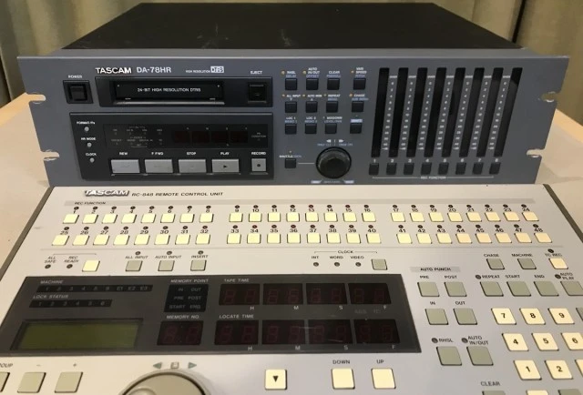 Tascam DA-78HR & RC-848