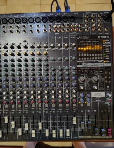 Yamaha EMX 5016 CF