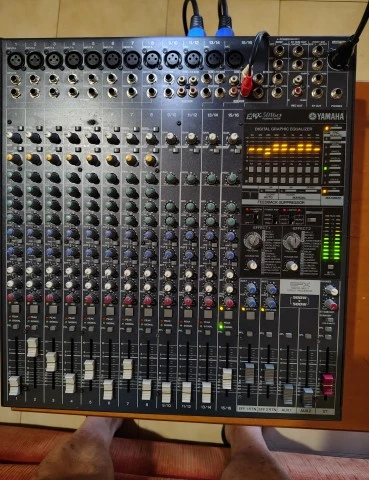 Yamaha EMX 5016 CF