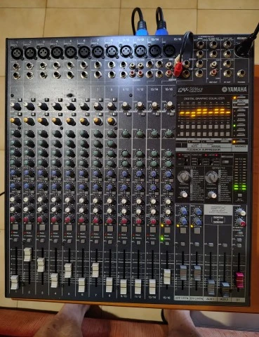 Yamaha EMX 5016 CF