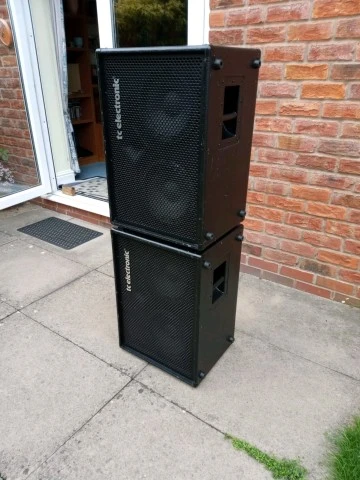 TC Electronic BH500 bass amp + 2 x TC Electronic BC210 cabinets