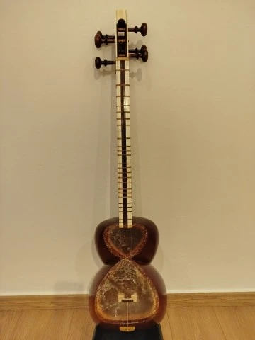 Iranian Tar - Περσικό Ταρ