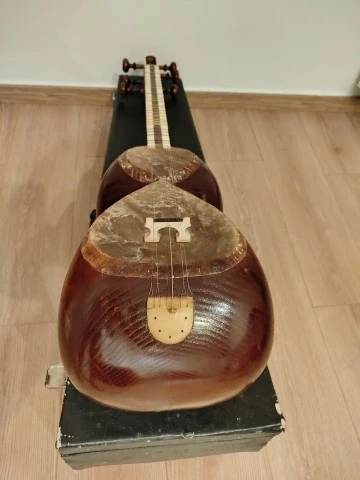 Iranian Tar - Περσικό Ταρ