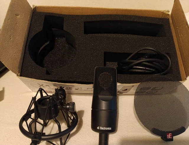 sE Electronics X1