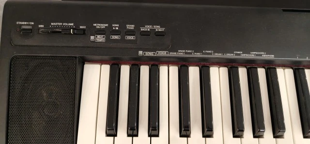 Yamaha NP-30 Portable Grand
