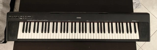 Yamaha NP-30 Portable Grand