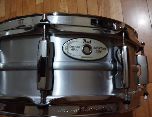Pearl sensitone elite aluminium snare 14"X5"