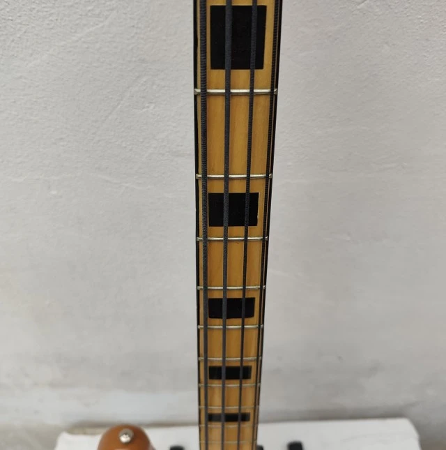 J&D JB-Vintage-1975