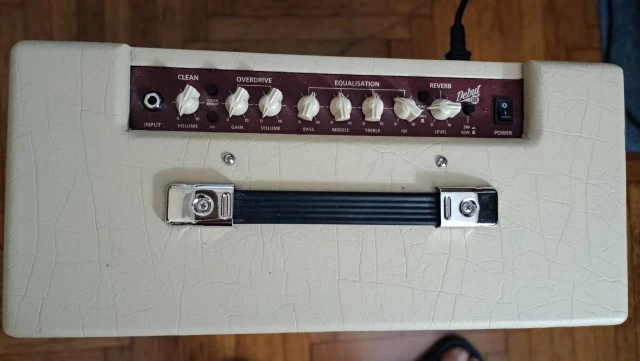 BLACKSTAR Debut 50R