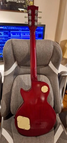Gibson Les Paul Standard Replica + Σκληρή Θήκη Βαλίτσα