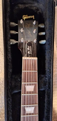 Gibson Les Paul Standard Replica + Σκληρή Θήκη Βαλίτσα