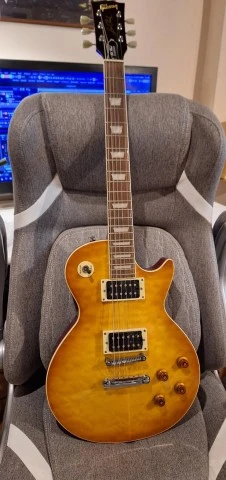 Gibson Les Paul Standard Replica + Σκληρή Θήκη Βαλίτσα