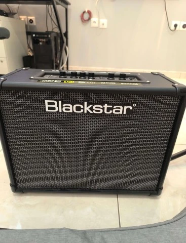 EVH Wolfgang WG Standard Gold Sparkle + Blackstar
