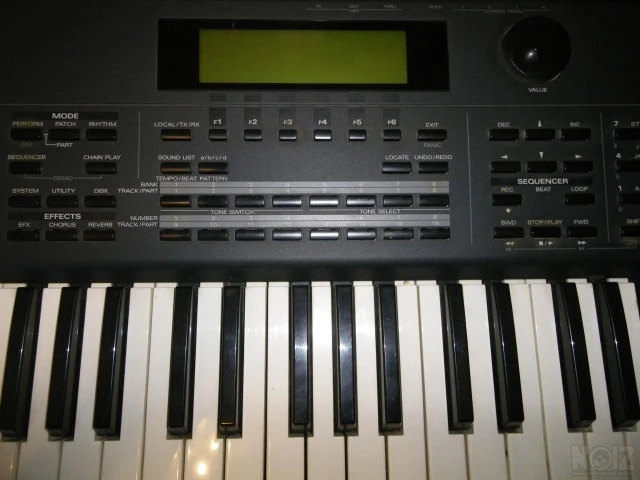 Roland XP-60 (Workstation Synthesizer)