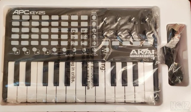 AKAI APC Key25  Midi Controller