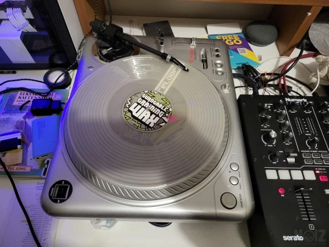 Vestax PDX-2000 DJ Turntable