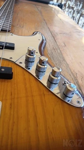 Fender jazz bass American deluxe