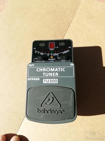 TU300 Chromatic tuner