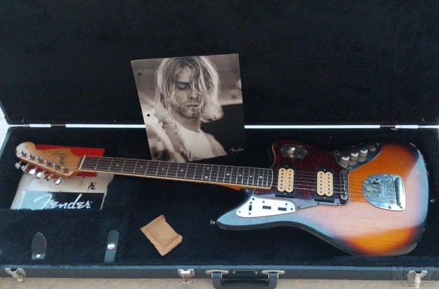 Fender Kurt Cobain Roadworn Jaguar