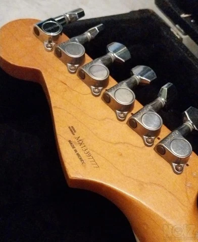 Fender Kurt Cobain Roadworn Jaguar