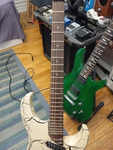 Washburn EC29 Spitfire II White Crackle 