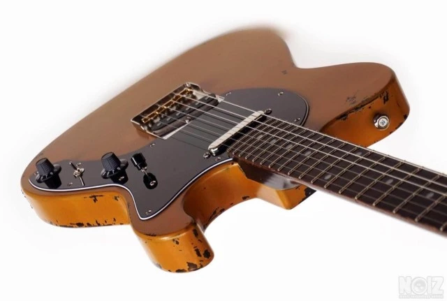 Ηλεκτρική κιθάρα, Dark Blonde Relic Tele
