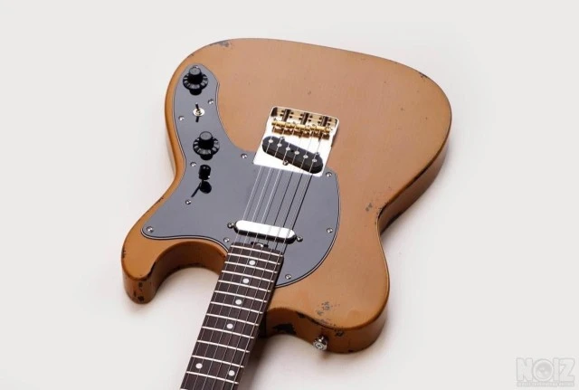 Ηλεκτρική κιθάρα, Dark Blonde Relic Tele