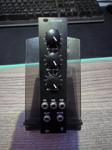 Erica Synths - Mixer